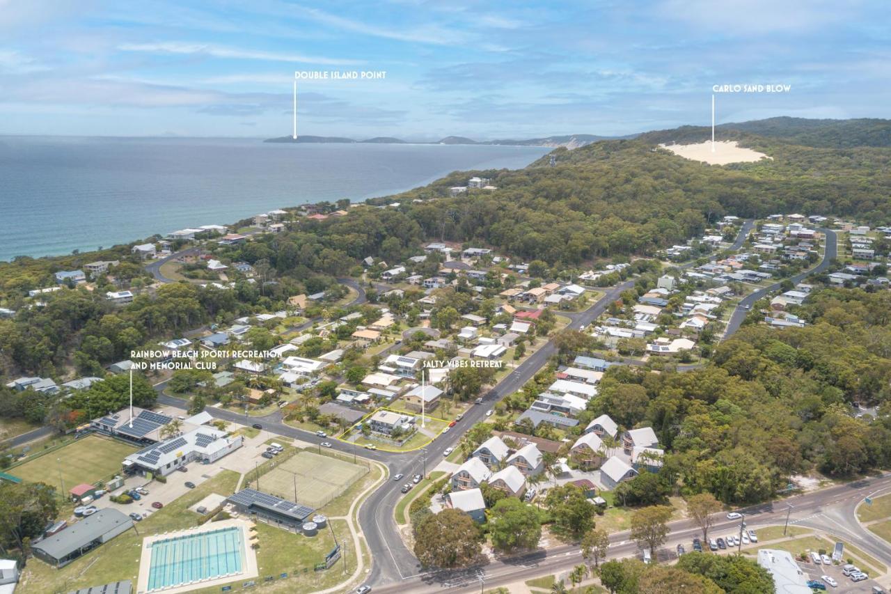 Salty Vibes Retreat Rainbow Beach Exterior photo