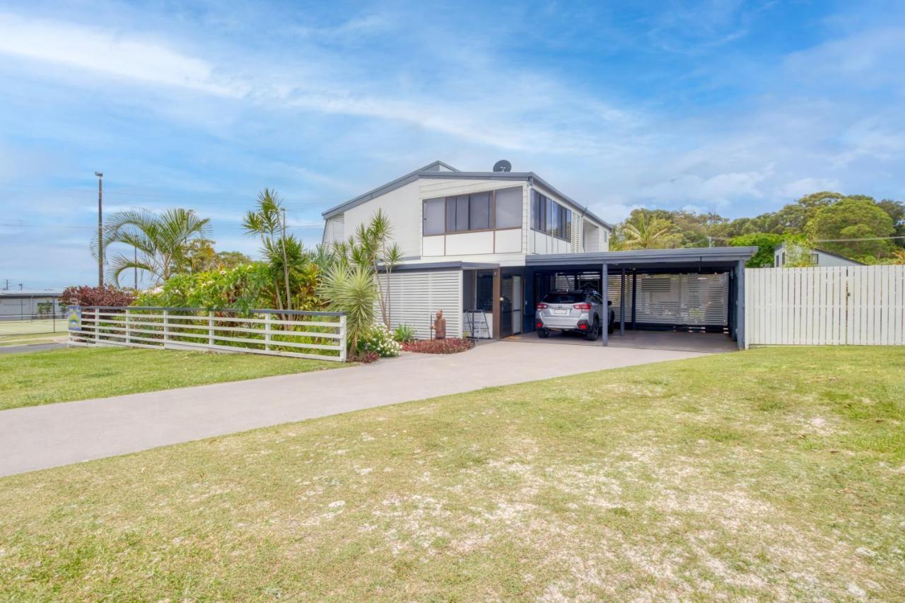 Salty Vibes Retreat Rainbow Beach Exterior photo